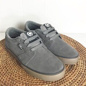 CIRCA 100130-GMG HESH 2.0 Boys 5.5 Gunmetal/Gum Suede Skate Shoes